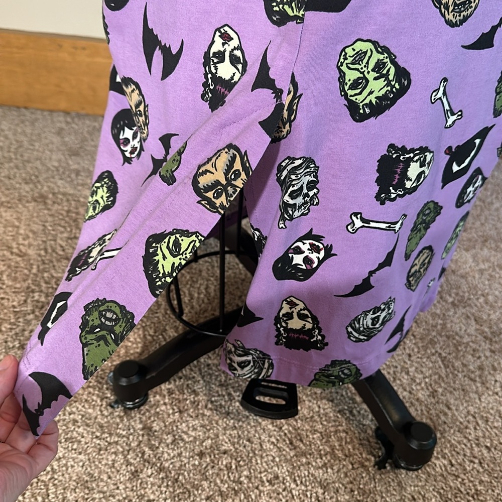 Lavender knit stretch monster print pencil skirt - Picture 4 of 6